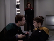 extant_StarTrek_VOY_6x20-GoodShepherd_00783.jpg