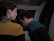 extant_StarTrek_VOY_6x20-GoodShepherd_00790.jpg