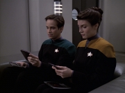 extant_StarTrek_VOY_6x20-GoodShepherd_00826.jpg