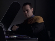 extant_StarTrek_VOY_6x20-GoodShepherd_01022.jpg