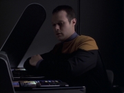 extant_StarTrek_VOY_6x20-GoodShepherd_01023.jpg