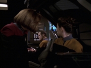 extant_StarTrek_VOY_6x20-GoodShepherd_01560.jpg