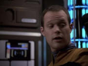 extant_StarTrek_VOY_6x20-GoodShepherd_01727.jpg