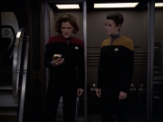 Filename=extant_StarTrek_VOY_6x20-GoodShepherd_02055.jpg
Filesize=160KiB
Dimensions=1200x900
Date added=Jan 03, 2020 extant_StarTrek_VOY_6x20-GoodShepherd_02055.jpg