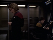 extant_StarTrek_VOY_6x20-GoodShepherd_02076.jpg