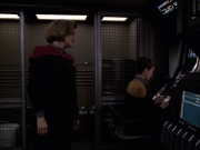 extant_StarTrek_VOY_6x20-GoodShepherd_02095.jpg