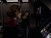 extant_StarTrek_VOY_6x20-GoodShepherd_02107.jpg