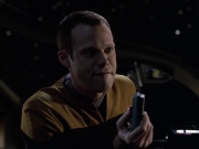 extant_StarTrek_VOY_6x20-GoodShepherd_02319.jpg