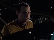 extant_StarTrek_VOY_6x20-GoodShepherd_02357.jpg