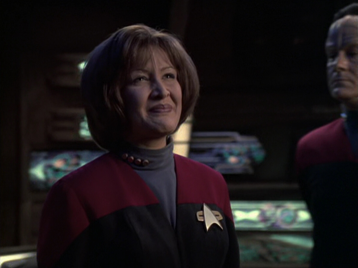extant_StarTrek_VOY_6x21-LiveFastAndProsper_01873.jpg