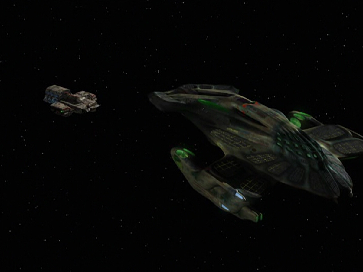 extant_StarTrek_VOY_6x21-LiveFastAndProsper_02130.jpg