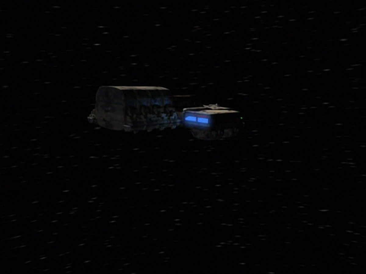 extant_StarTrek_VOY_6x21-LiveFastAndProsper_02353.jpg