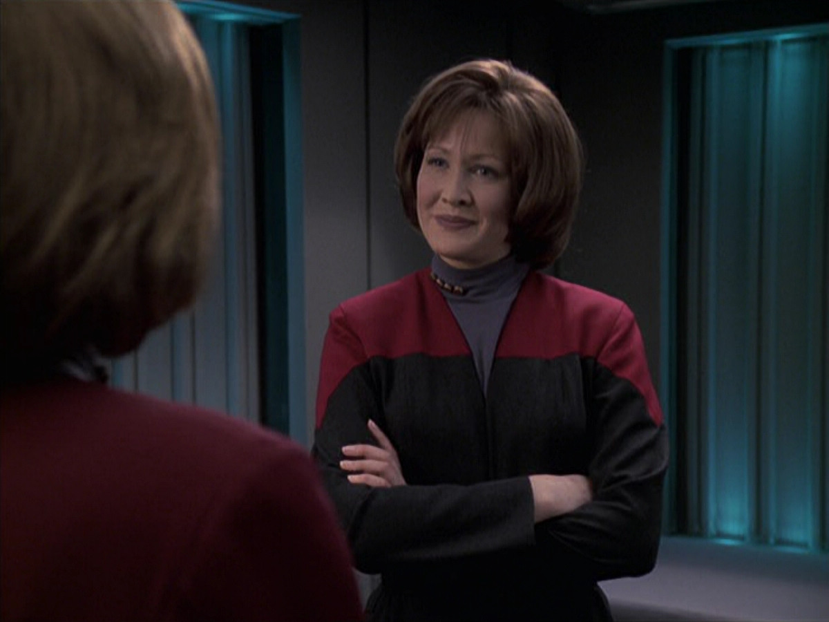 extant_StarTrek_VOY_6x21-LiveFastAndProsper_02479.jpg