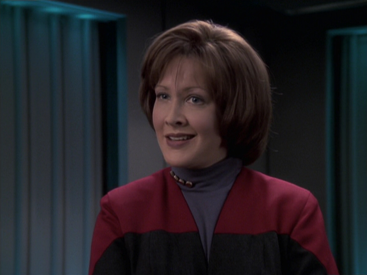 extant_StarTrek_VOY_6x21-LiveFastAndProsper_02603.jpg