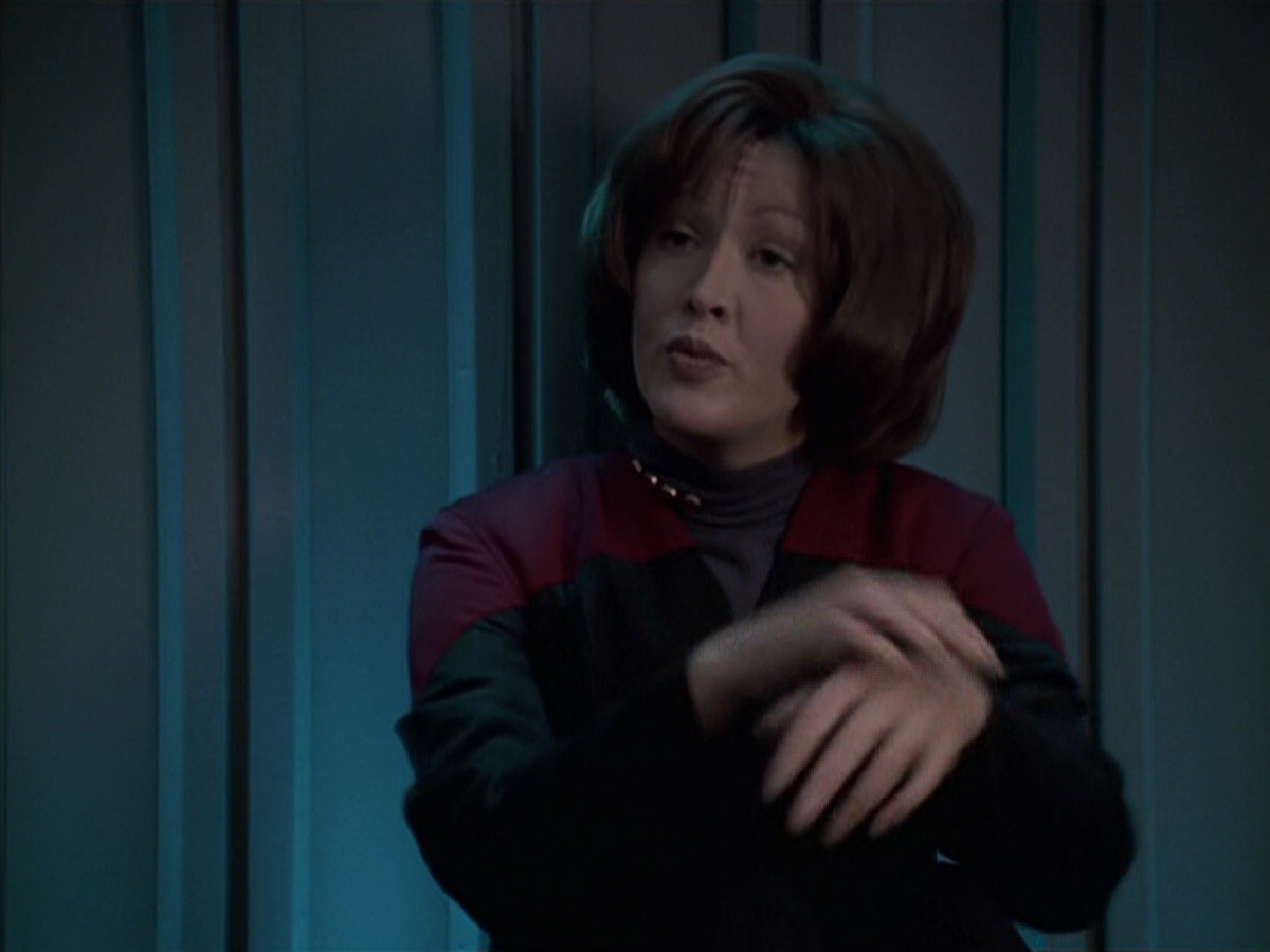 extant_StarTrek_VOY_6x21-LiveFastAndProsper_02752.jpg