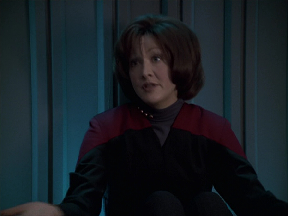 extant_StarTrek_VOY_6x21-LiveFastAndProsper_02780.jpg
