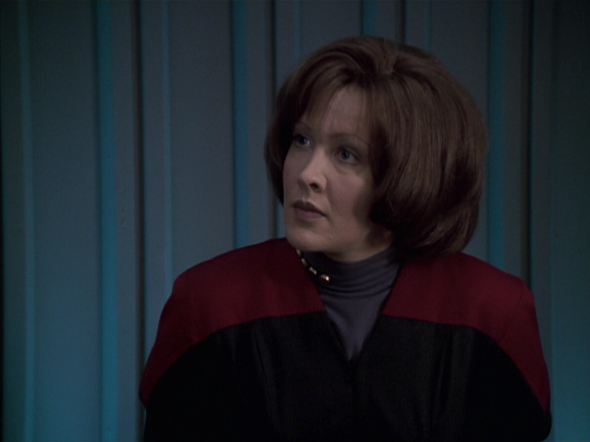 extant_StarTrek_VOY_6x21-LiveFastAndProsper_02789.jpg