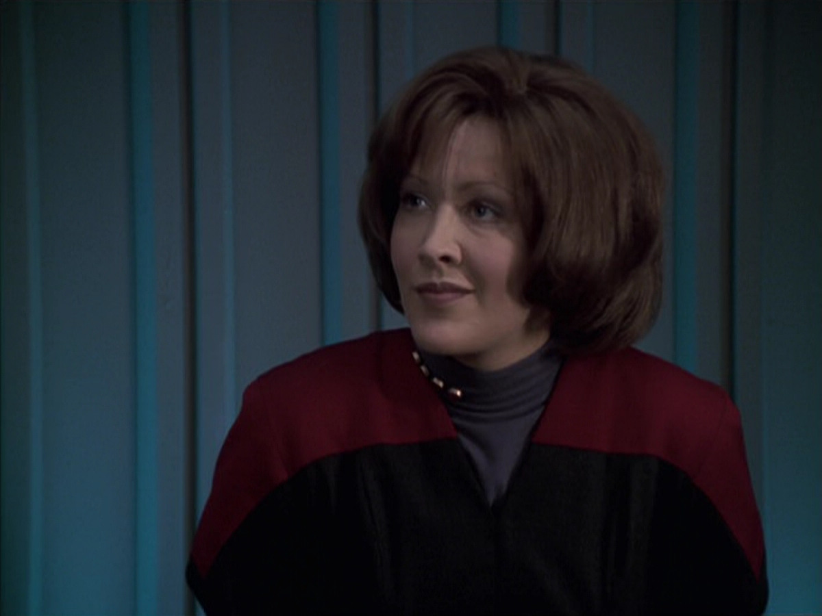 extant_StarTrek_VOY_6x21-LiveFastAndProsper_02799.jpg