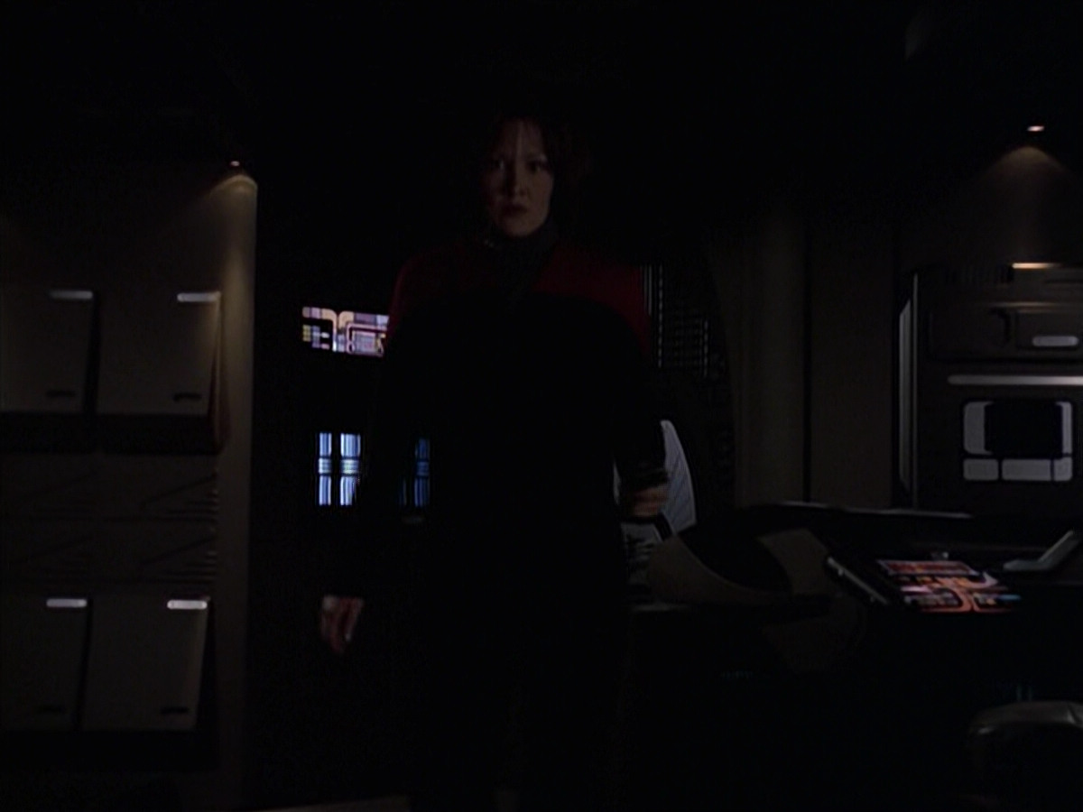 extant_StarTrek_VOY_6x21-LiveFastAndProsper_03045.jpg