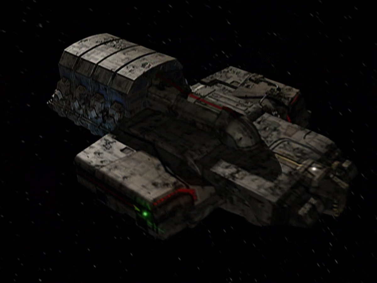 extant_StarTrek_VOY_6x21-LiveFastAndProsper_03080.jpg