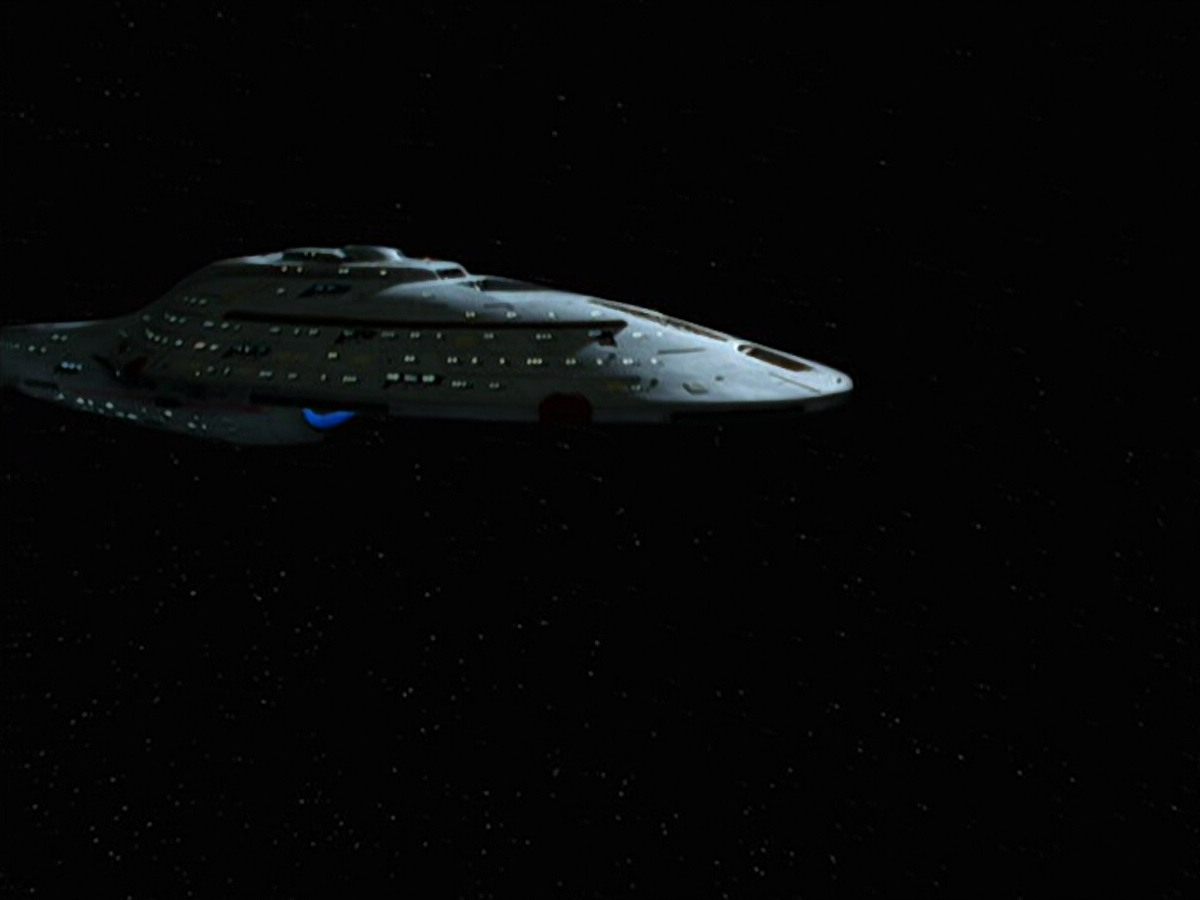 extant_StarTrek_VOY_6x21-LiveFastAndProsper_03548.jpg