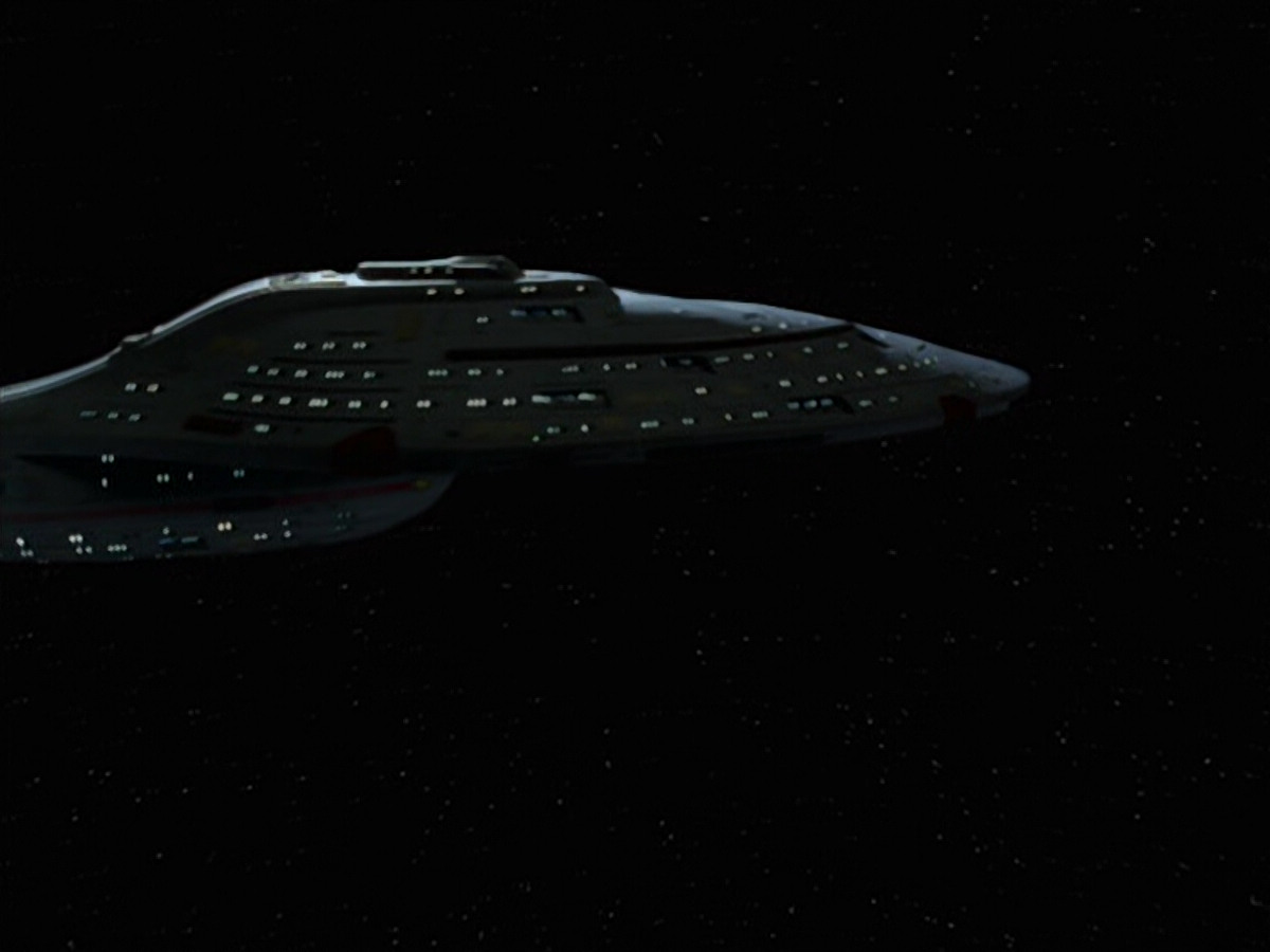 extant_StarTrek_VOY_6x21-LiveFastAndProsper_03554.jpg