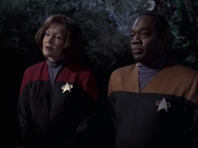 extant_StarTrek_VOY_6x21-LiveFastAndProsper_00289.jpg
