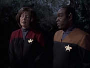 extant_StarTrek_VOY_6x21-LiveFastAndProsper_00293.jpg