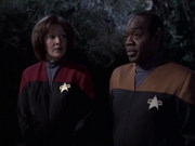 extant_StarTrek_VOY_6x21-LiveFastAndProsper_00299.jpg