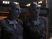 extant_StarTrek_VOY_6x21-LiveFastAndProsper_00303.jpg