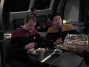 extant_StarTrek_VOY_6x21-LiveFastAndProsper_00681.jpg