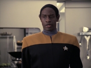 extant_StarTrek_VOY_6x21-LiveFastAndProsper_00689.jpg