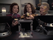 extant_StarTrek_VOY_6x21-LiveFastAndProsper_00775.jpg