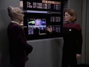 extant_StarTrek_VOY_6x21-LiveFastAndProsper_00910.jpg
