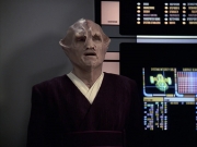 extant_StarTrek_VOY_6x21-LiveFastAndProsper_00933.jpg