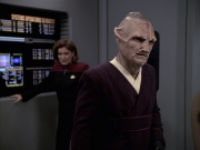 extant_StarTrek_VOY_6x21-LiveFastAndProsper_00946.jpg
