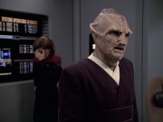extant_StarTrek_VOY_6x21-LiveFastAndProsper_00950.jpg