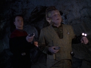 extant_StarTrek_VOY_6x21-LiveFastAndProsper_01079.jpg