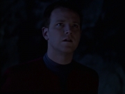 extant_StarTrek_VOY_6x21-LiveFastAndProsper_01190.jpg