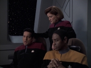Filename=extant_StarTrek_VOY_6x21-LiveFastAndProsper_01547.jpg
Filesize=134KiB
Dimensions=1200x900
Date added=Jan 03, 2020 extant_StarTrek_VOY_6x21-LiveFastAndProsper_01547.jpg