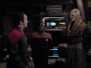 Filename=extant_StarTrek_VOY_6x21-LiveFastAndProsper_01795.jpg
Filesize=161KiB
Dimensions=1200x900
Date added=Jan 03, 2020 extant_StarTrek_VOY_6x21-LiveFastAndProsper_01795.jpg