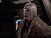 extant_StarTrek_VOY_6x21-LiveFastAndProsper_01862.jpg