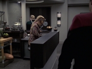 extant_StarTrek_VOY_6x21-LiveFastAndProsper_01888.jpg