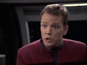 extant_StarTrek_VOY_6x21-LiveFastAndProsper_01932.jpg