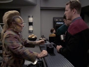 Filename=extant_StarTrek_VOY_6x21-LiveFastAndProsper_02105.jpg
Filesize=188KiB
Dimensions=1200x900
Date added=Jan 03, 2020 extant_StarTrek_VOY_6x21-LiveFastAndProsper_02105.jpg