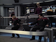 extant_StarTrek_VOY_6x21-LiveFastAndProsper_02199.jpg