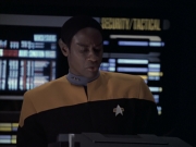 extant_StarTrek_VOY_6x21-LiveFastAndProsper_02299.jpg
