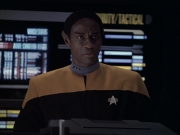 extant_StarTrek_VOY_6x21-LiveFastAndProsper_02302.jpg
