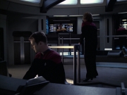extant_StarTrek_VOY_6x21-LiveFastAndProsper_02304.jpg