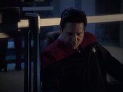 extant_StarTrek_VOY_6x21-LiveFastAndProsper_02323.jpg